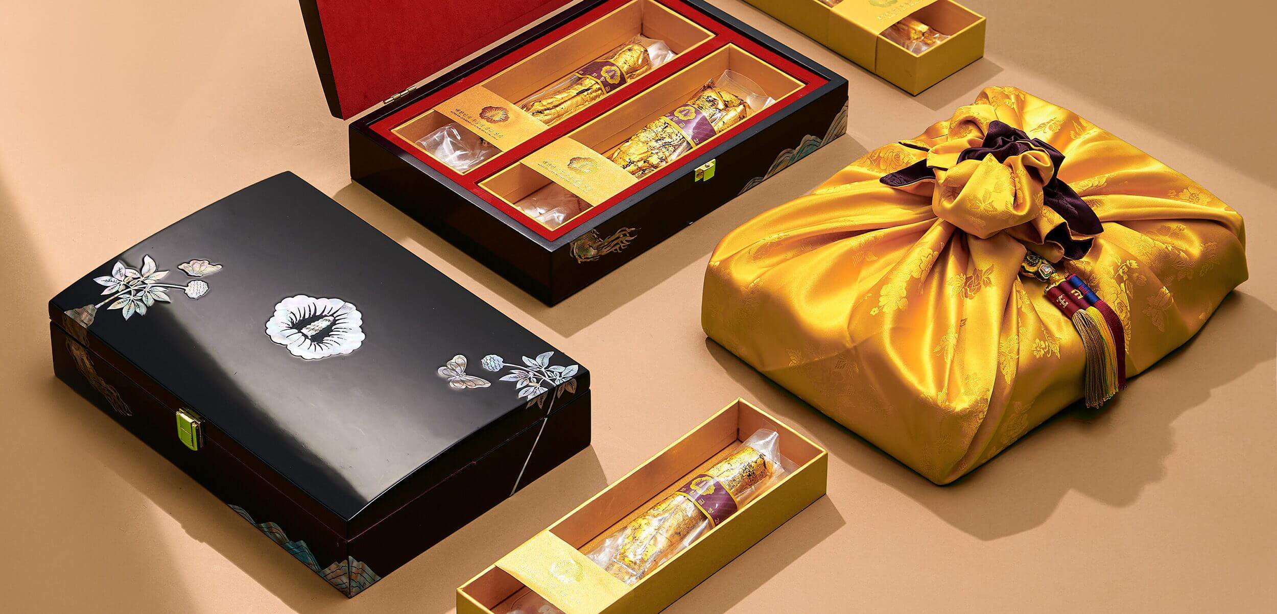 banner nhân sâm phủ vàng