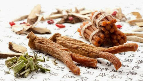 Sâm khô hộp thiếc là sản phẩm dễ bảo quản và sử dụng hằng ngày