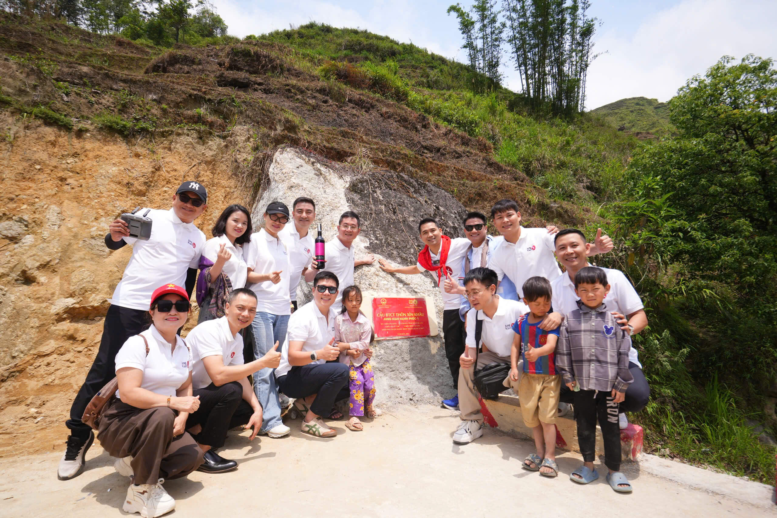 Jung Kian vinh dự được mang hành trình Hạnh phúc tới cộng đồng