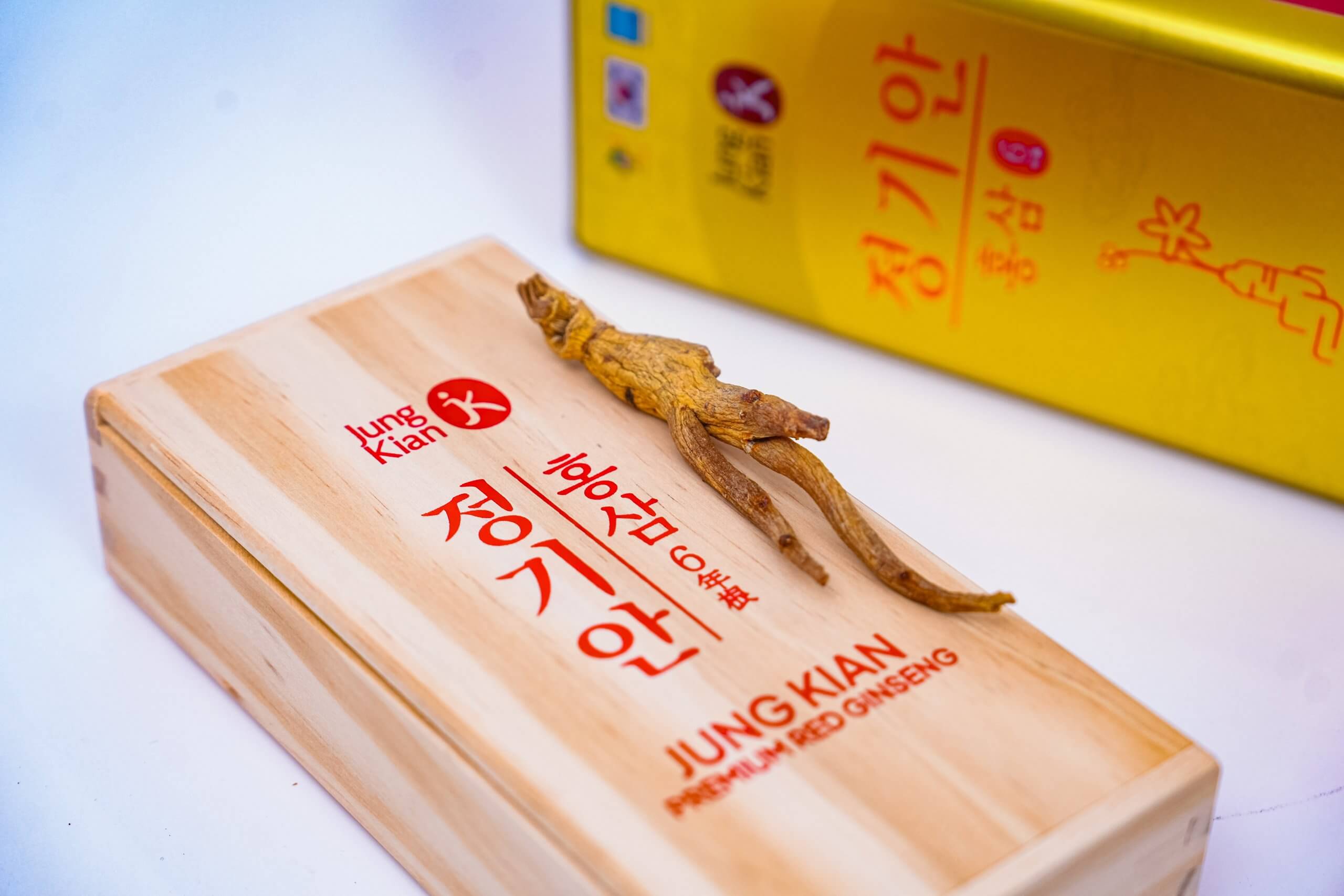 Sâm củ khô Jung Kian 6 năm tuổi chính hãng Hàn Quốc được nhiều người ưa thích và sử dụng